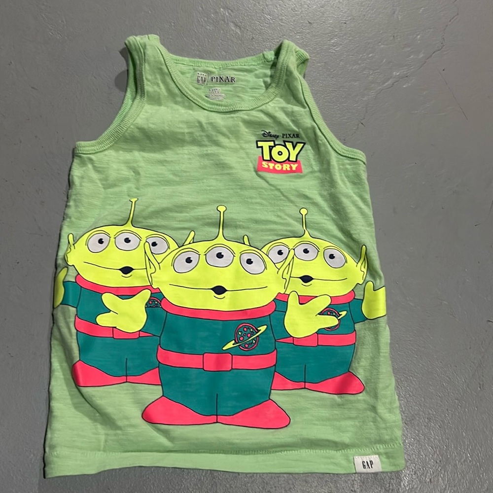 Gap Disney tank 4T